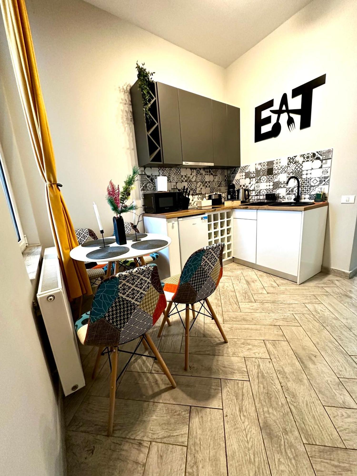 Stay Inn Central Brasov Apartments Экстерьер фото